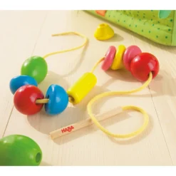 Fädelspielzeug Bambini Perlen