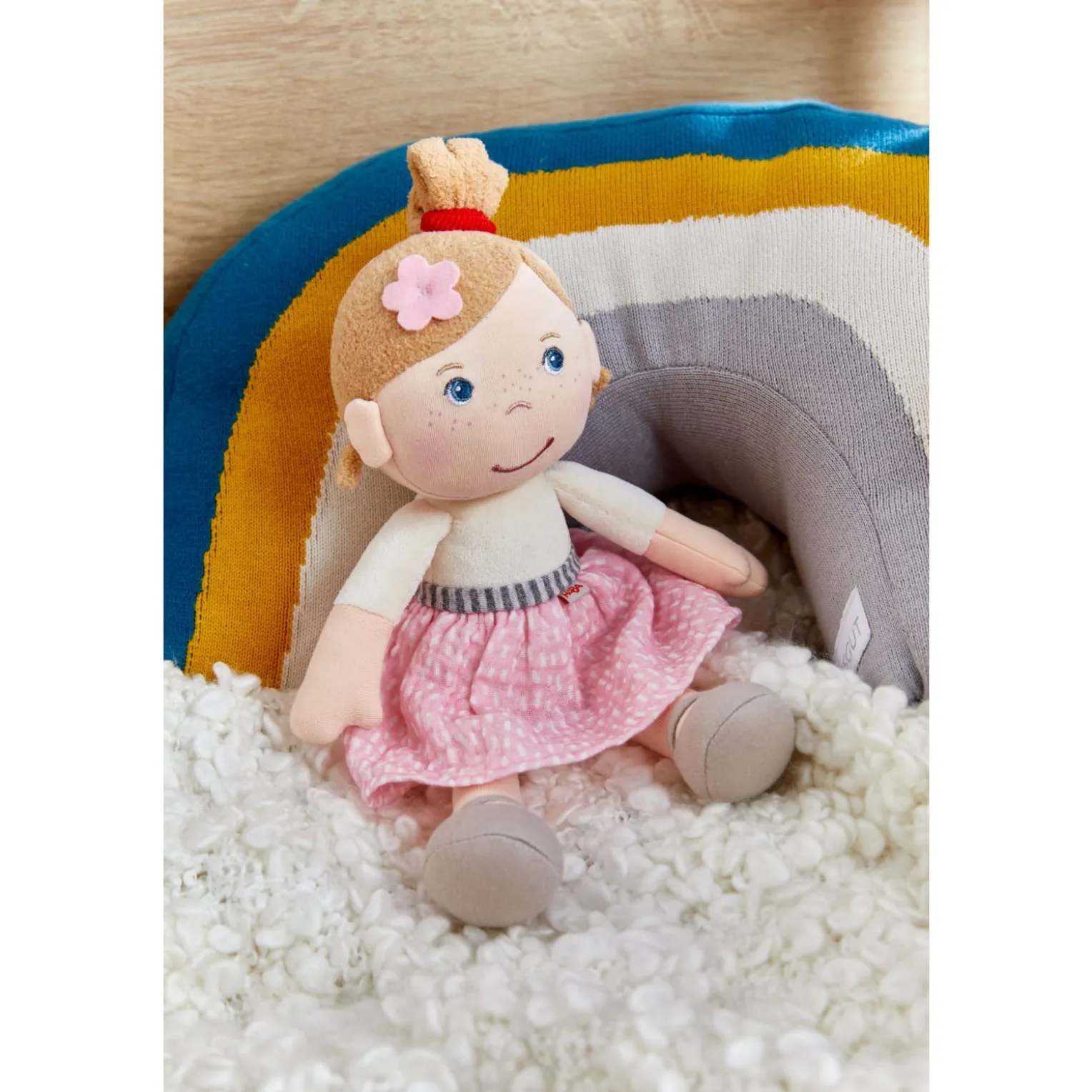 Kuschelpuppe Lara, 25 cm große Stoffpuppe